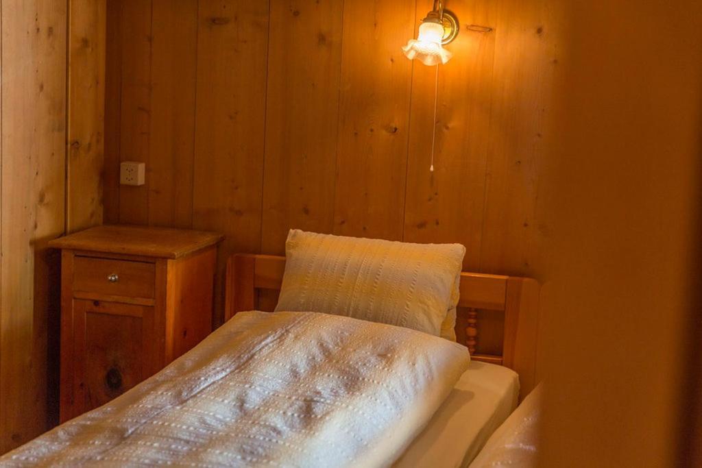 Gasthaus Alpenrose Juf Hotell Eksteriør bilde