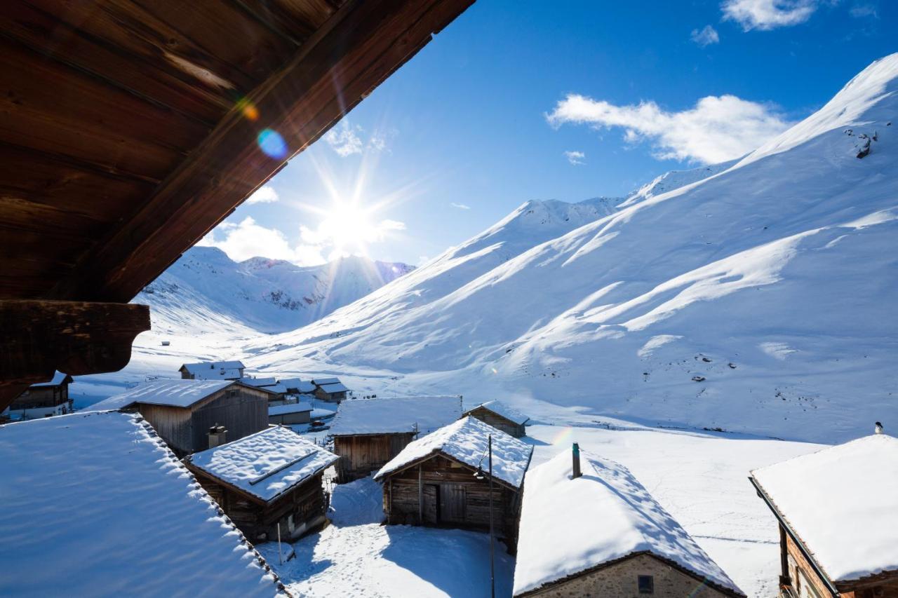 Gasthaus Alpenrose Juf Hotell Eksteriør bilde