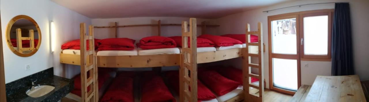 Gasthaus Alpenrose Juf Hotell Eksteriør bilde